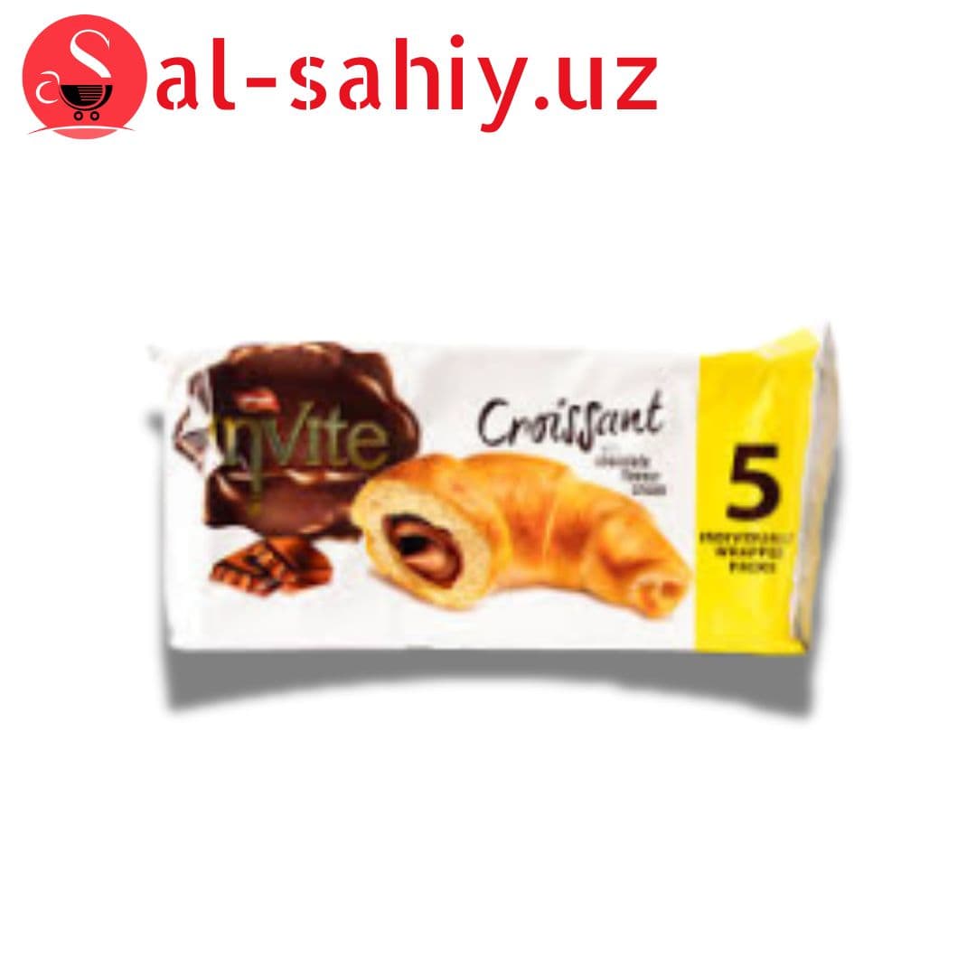 INVITE Croissant With chocolate flavour cream